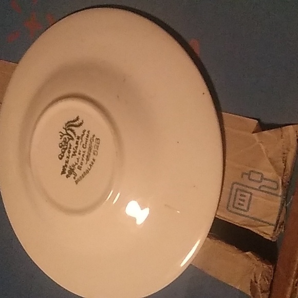 Willowware saucer plate by royal china red - Picture 3 of 4